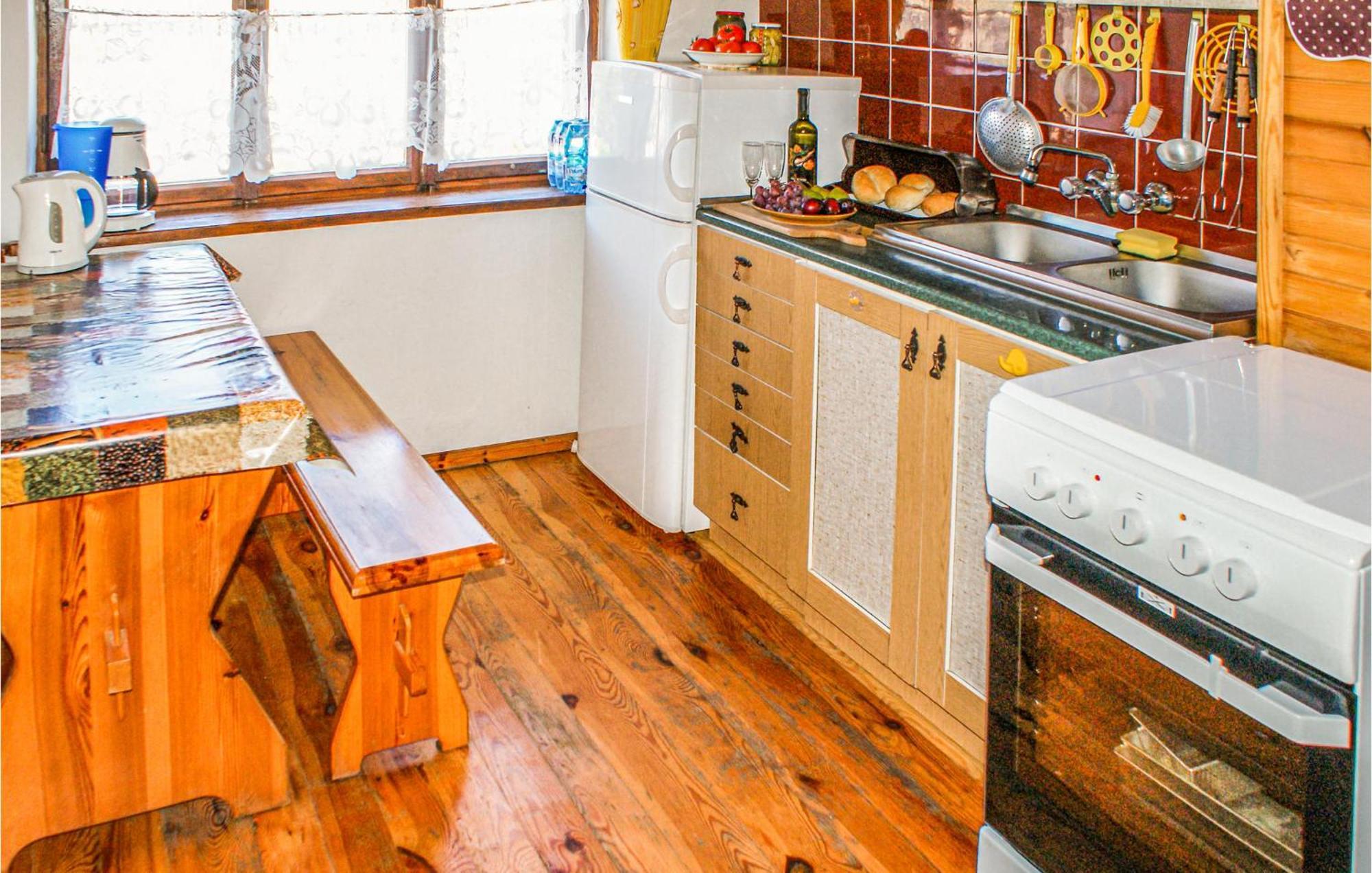 4 Bedroom Amazing Home In Biskupiec Biesowko Экстерьер фото