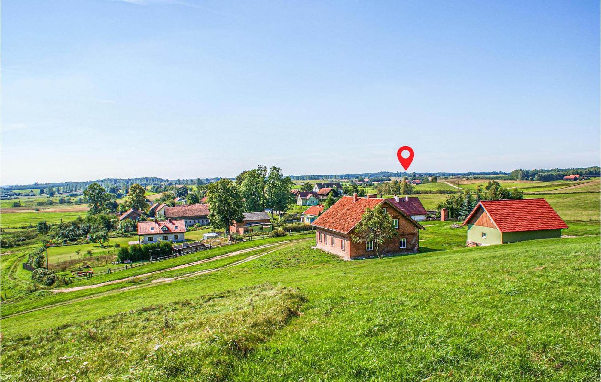 4 Bedroom Amazing Home In Biskupiec Biesowko Экстерьер фото